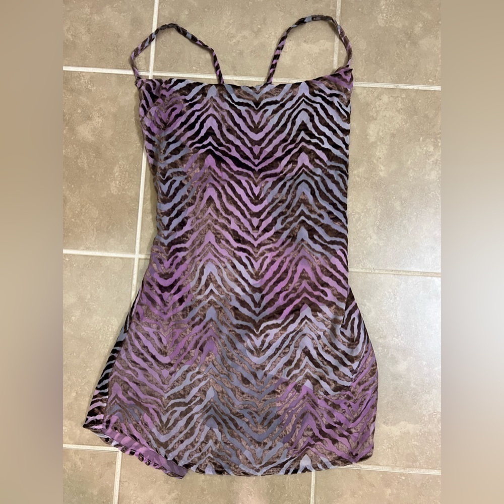 New PrettyLittleThing Women's Purple and Pink Dress - Picture 2 of 5